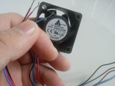 FFB0412UHN 4CM大风量暴力风扇图1