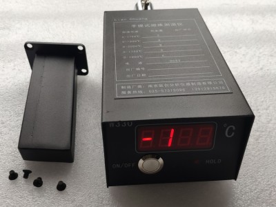 手提式熔炼测温仪W330型图1
